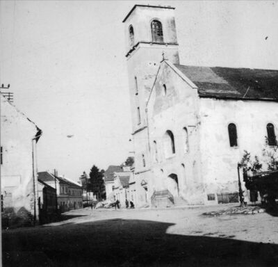 Hrvatska Kostajnica - Franjevačka crkva sv. Antuna Padovansk