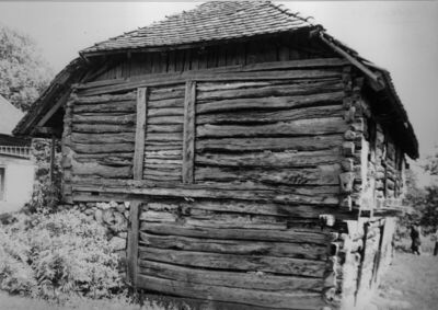 Švrakarica (Dvor na Uni) - Kuća Ruže Medaković, drvena katni