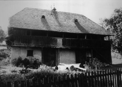 Donji Žirovac (Dvor na Uni) - Kuća Ljube Ostojića, pogled na
