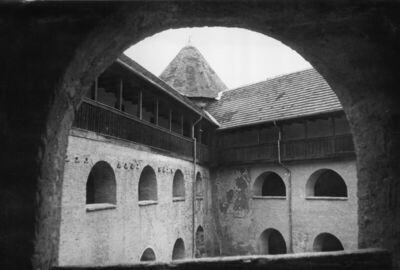 Sisak - Stari grad - Pogled na jugozapadni ugao unutarnjeg d