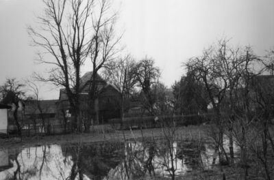 Stari Brod (Lekenik) - Dio mjesta, pogled na drvene kuće s d