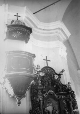 Šišinec (Lekenik) - Župna crkva Sv. Marte; unutrašnjost: pog