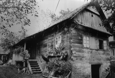 Kutinsko Selo (Kutina) - Visoko podzidana drvena prizemnica 