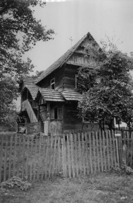 Kutinsko Selo (Kutina) - „Kuća na trem“ od hrastovih planjki