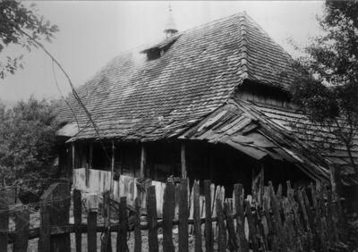 Gornja Stupnica (Dvor na Uni) - Pogled na drvenu kuću kbr. 2