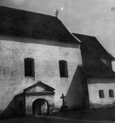 Kutina - Župna crkva Majke Božje Snježne - Vanjština - dio b