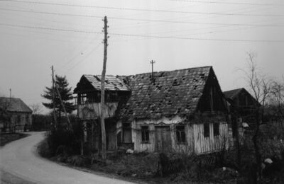 Gornje Komarevo (Sisak) - Napuštena drvena kuća