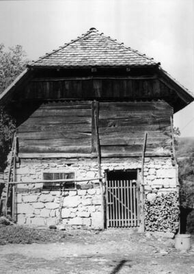 Švrakarica (Dvor na Uni) - Štala u vlasništvu Jose Medaković
