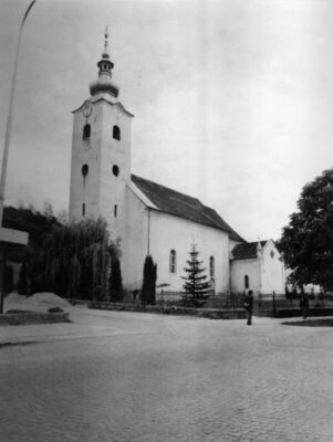 Hrvatska Kostajnica - Župna crkva sv. Nikole - Vanjština - p