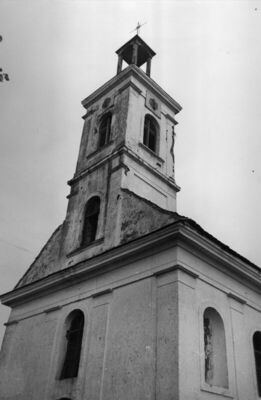 Jazavica (Novska) - Kapela sv. Roka, pregrađena u vrijeme kl