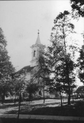 Dvor na Uni - Kapela sv. Petra i Pavla - Situacija s parkom
