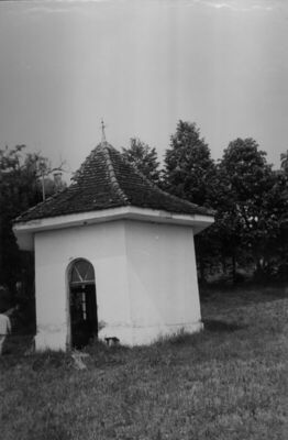 Popovača - Vrtna zgradica, heksagonalna, lijevo od upravne z