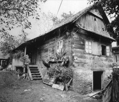 Kutinsko Selo (Kutina) - Drvena prizemnica podzidana ciglom 